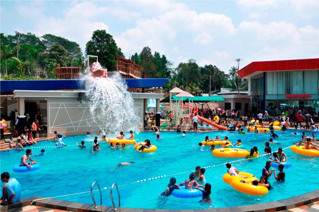 The Jhon'S Cianjur Aquatic Resort Esterno foto